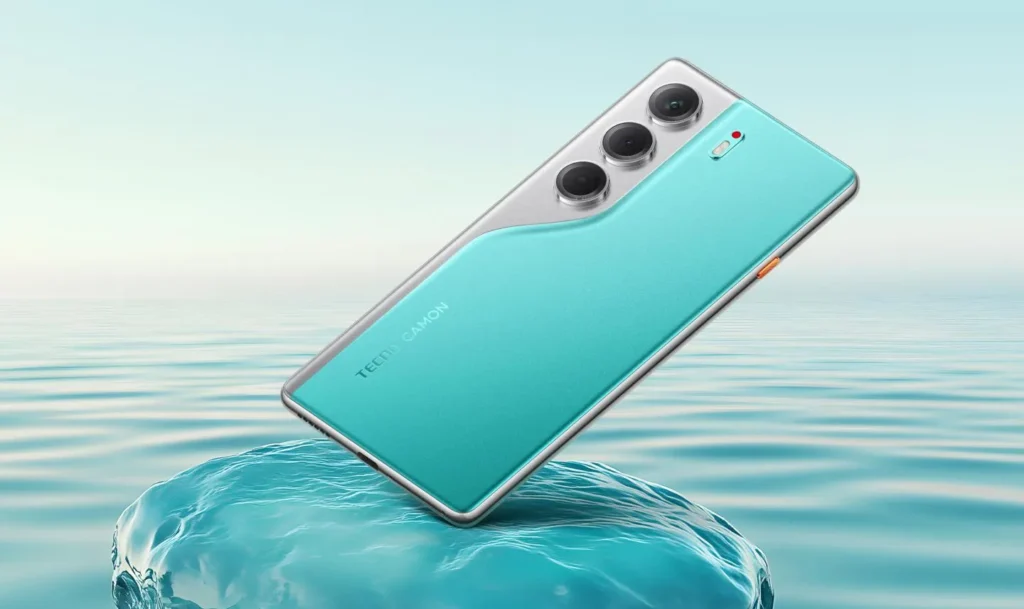 Camon-40-Green-Rear-Design